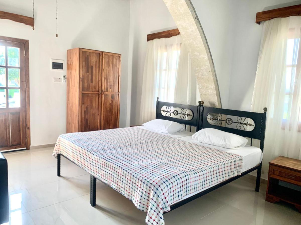 Villa Lembos Hotel Karpaz Rizokarpaso Luaran gambar